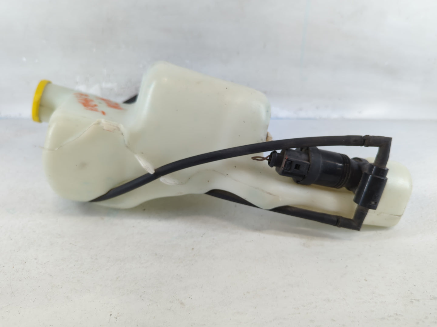 2007-2017 Jeep Patriot Windshield Washer Fluid Reservoir Bottle Oem - Oemusedautoparts1.com