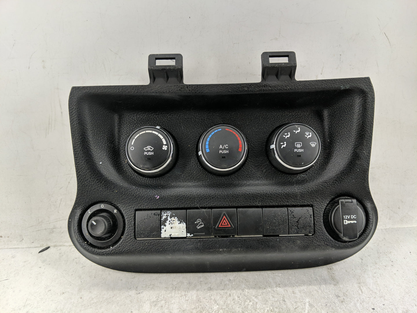 2011-2013 Jeep Wrangler Climate Control Module Temperature AC/Heater Replacement P/N:55111168AC Fits Fits 2011 2012 2013 OEM