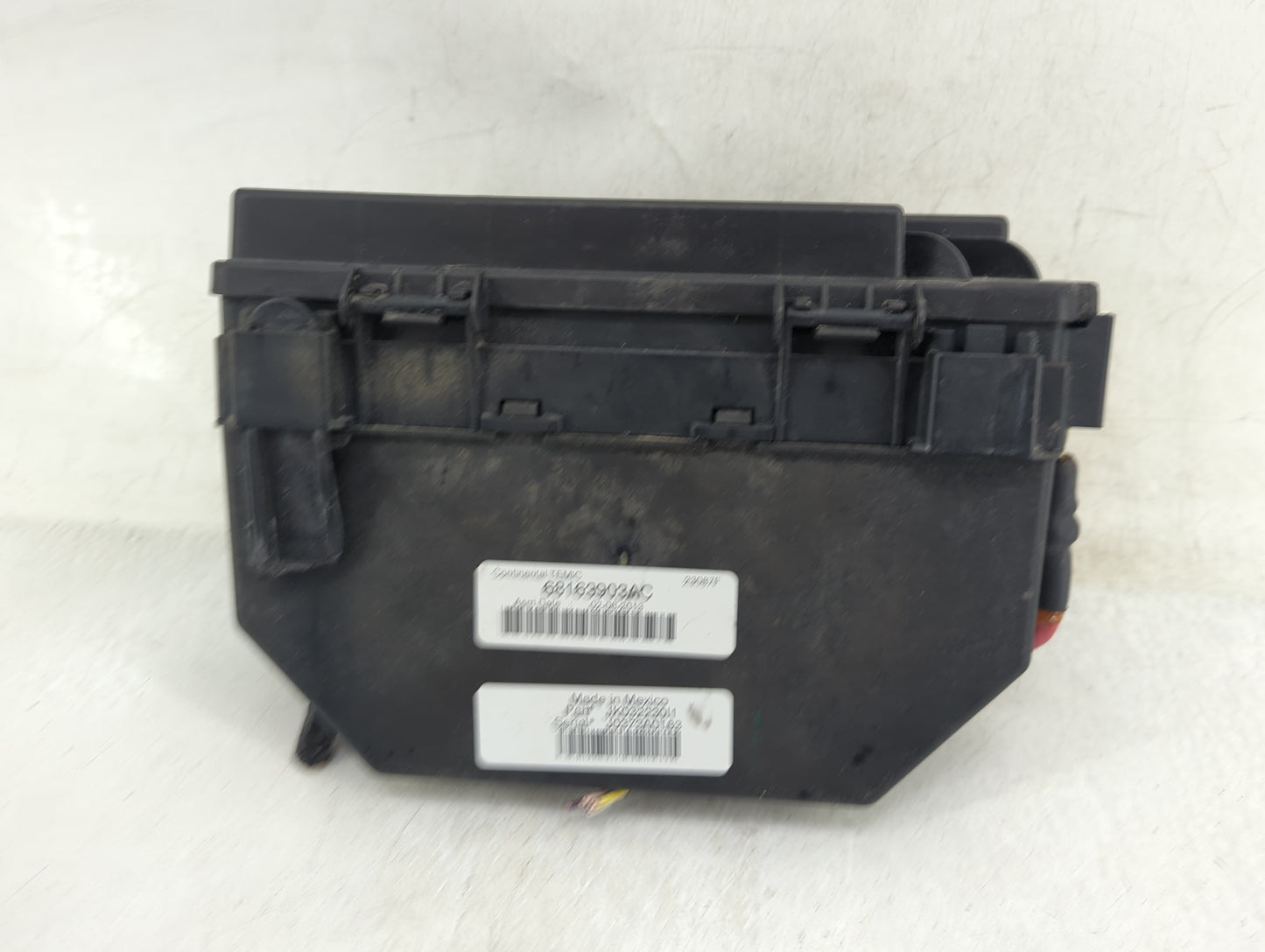 2013-2013 Jeep Wrangler Fusebox Fuse Box Relay Module Tipm 68163903ac - Oemusedautoparts1.com