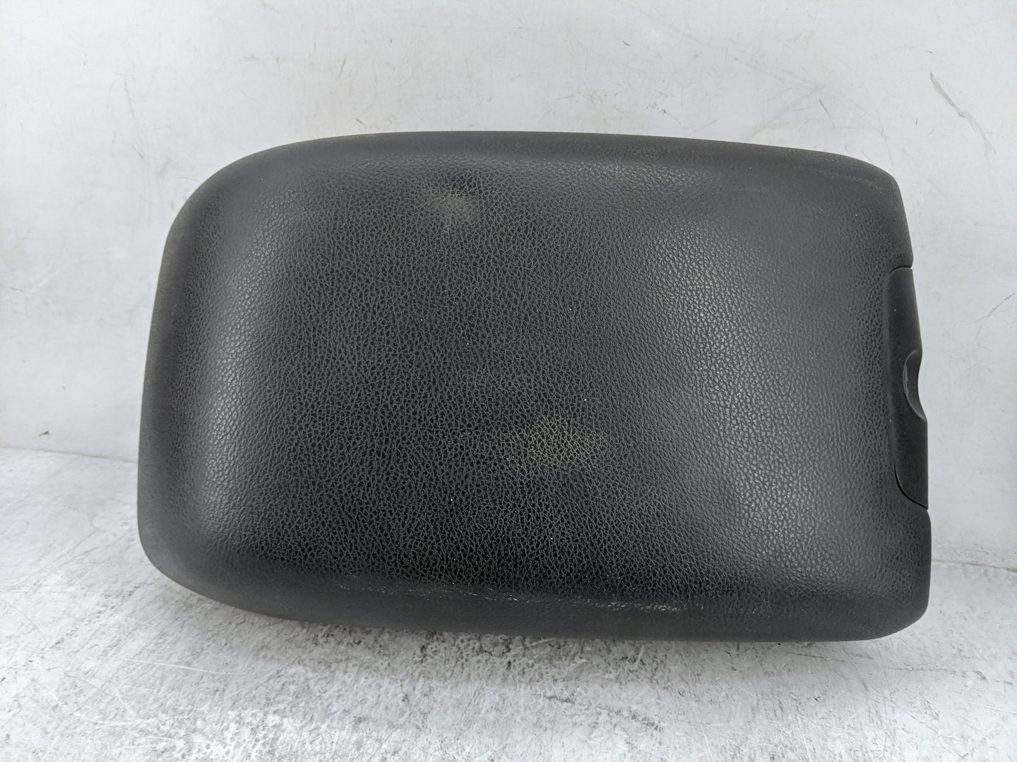 2011-2018 Jeep Wrangler Center Console Armrest Cover Lid P/N:M01001111AHX9 Fits Fits 2011 2012 2013 2014 2015 2016 2017 2018