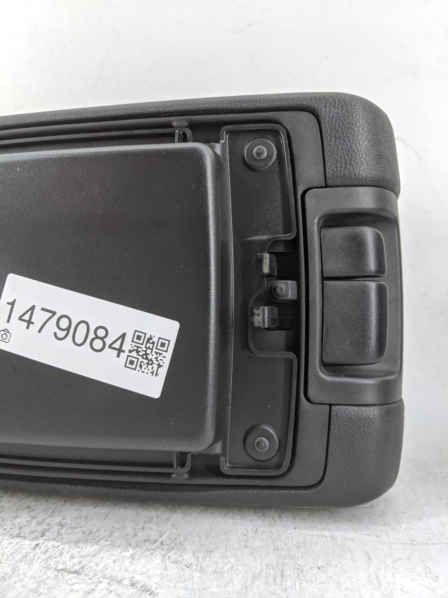 2011-2018 Jeep Wrangler Center Console Armrest Cover Lid P/N:M01001111AHX9 Fits Fits 2011 2012 2013 2014 2015 2016 2017 2018