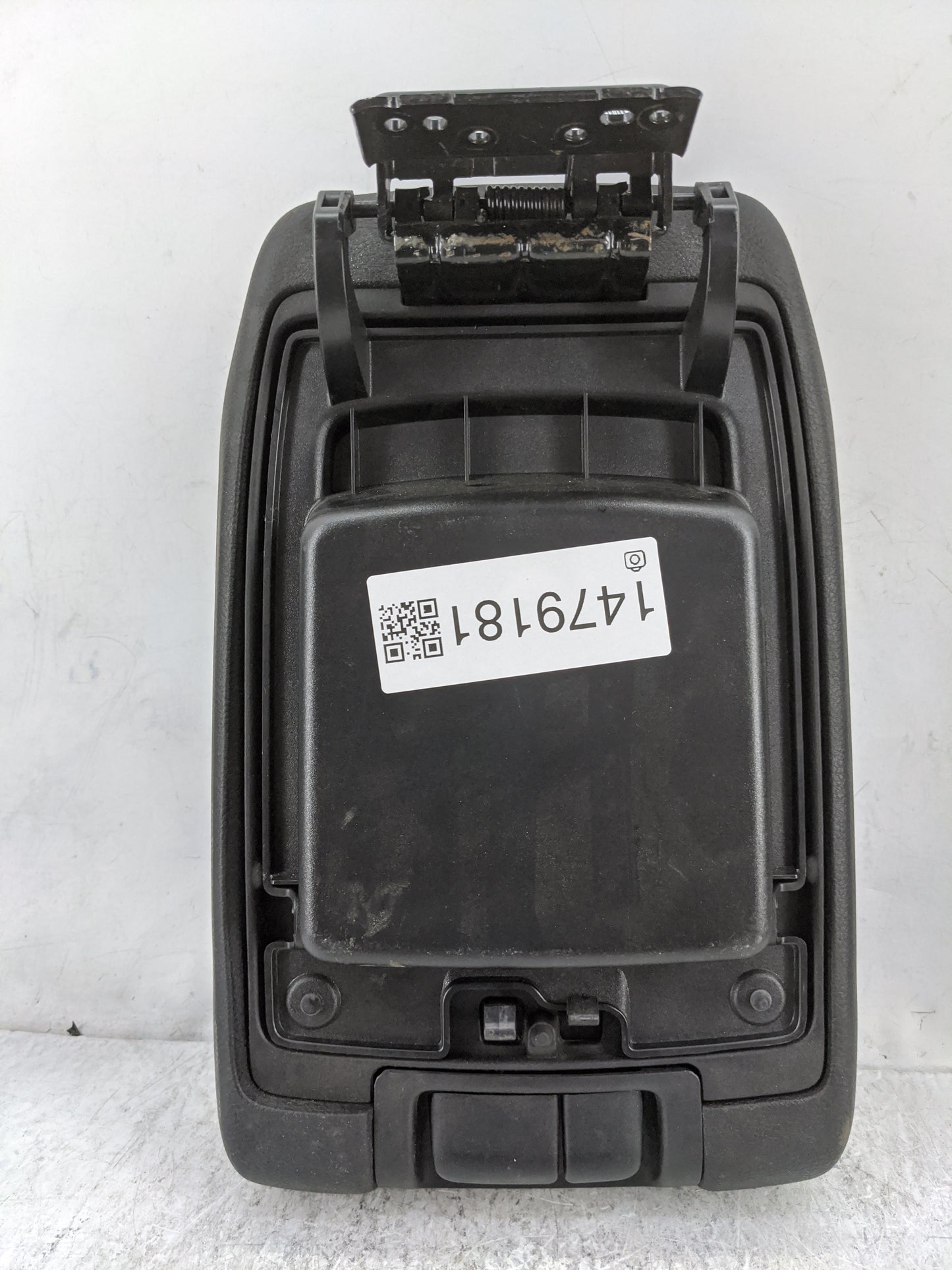 2011-2018 Jeep Wrangler Center Console Armrest Cover Lid P/N:M01001111AHX9 Fits Fits 2011 2012 2013 2014 2015 2016 2017 2018