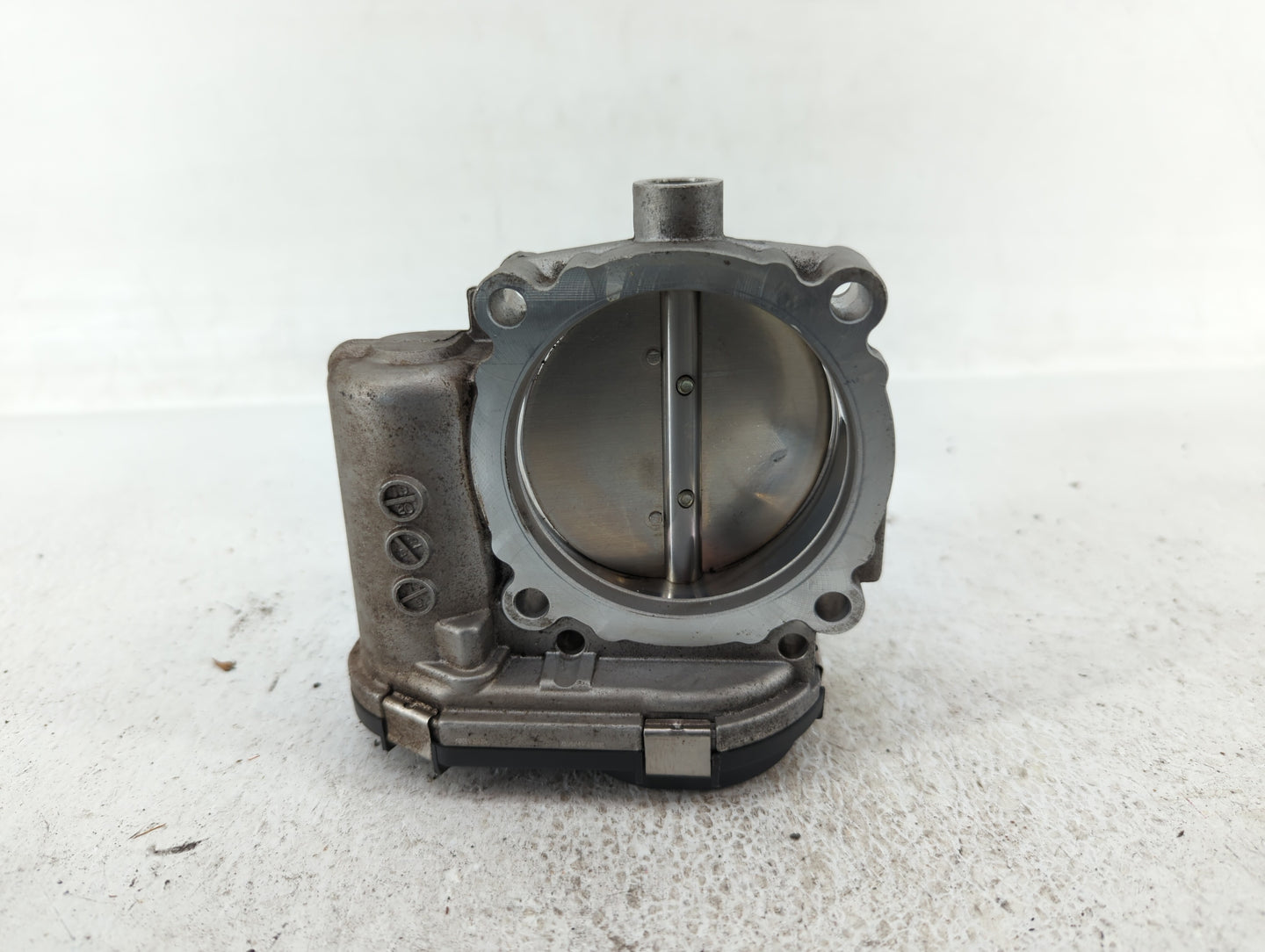 2012-2018 Jeep Wrangler Throttle Body P/N:05184349AF 05184349AE Fits OEM Used Auto Parts - Oemusedautoparts1.com