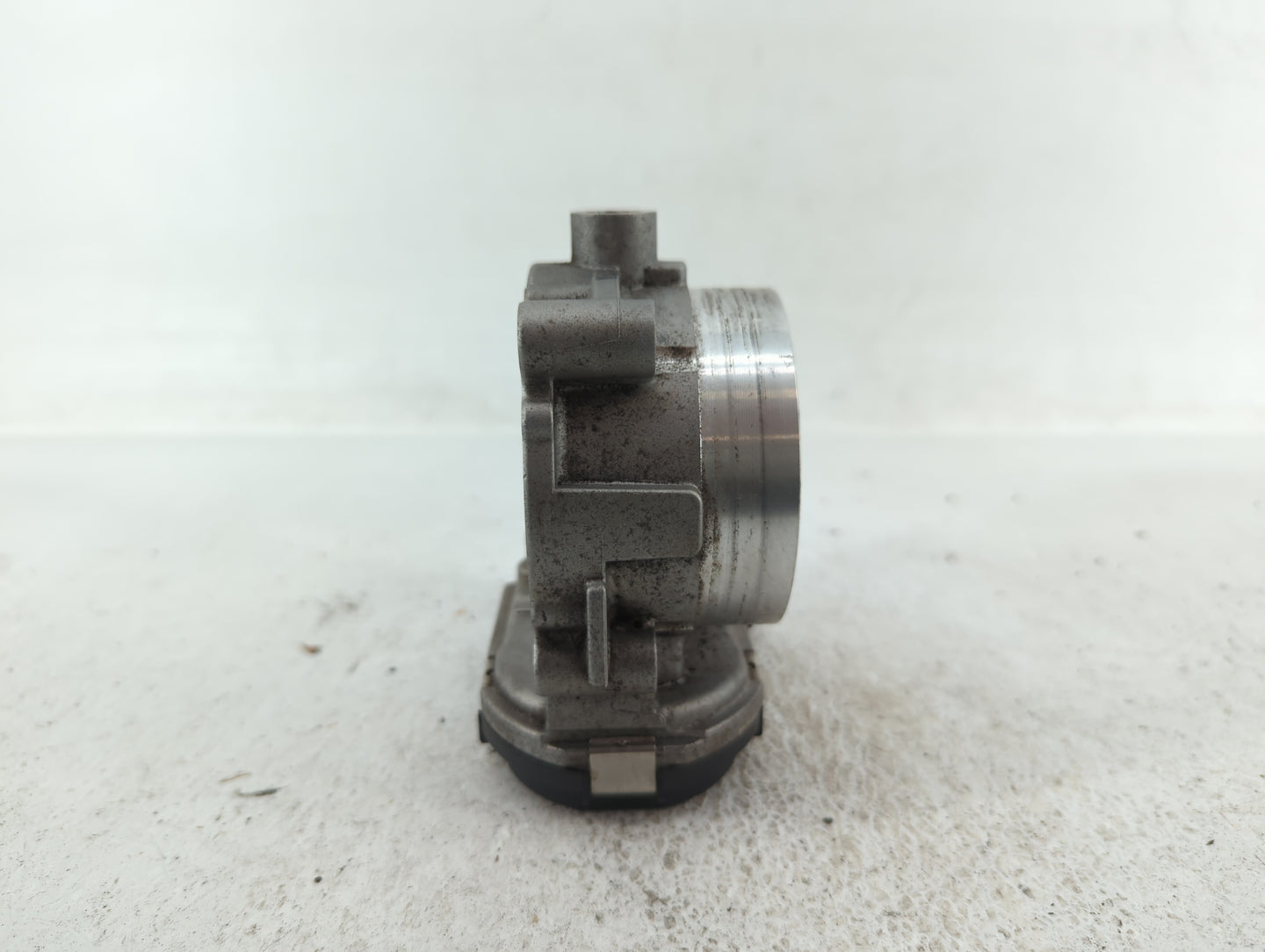 2012-2018 Jeep Wrangler Throttle Body P/N:05184349AF 05184349AE Fits OEM Used Auto Parts - Oemusedautoparts1.com