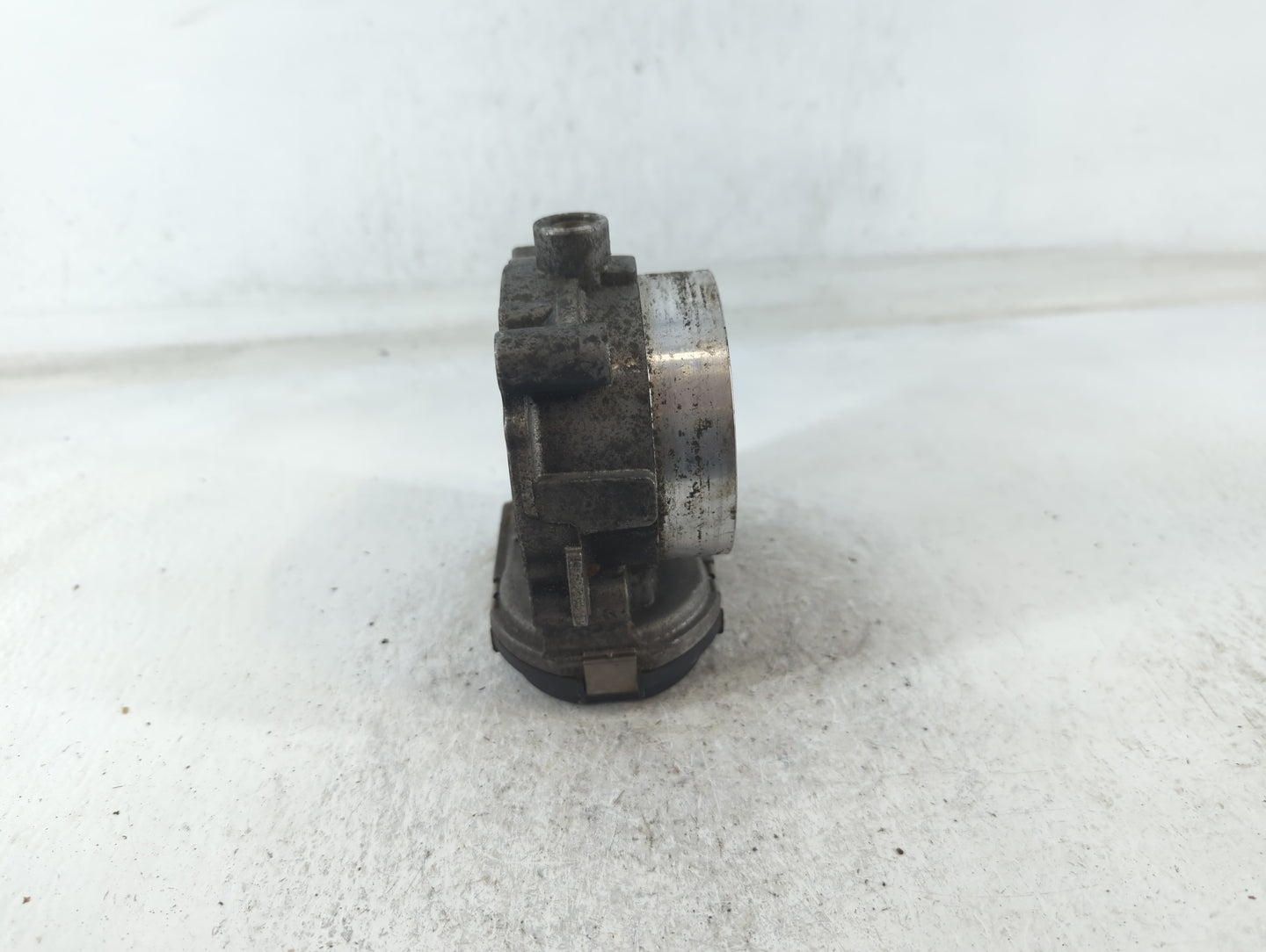2012-2018 Jeep Wrangler Throttle Body P/N:05184349AC 0 280 750 570 Fits OEM Used Auto Parts - Oemusedautoparts1.com