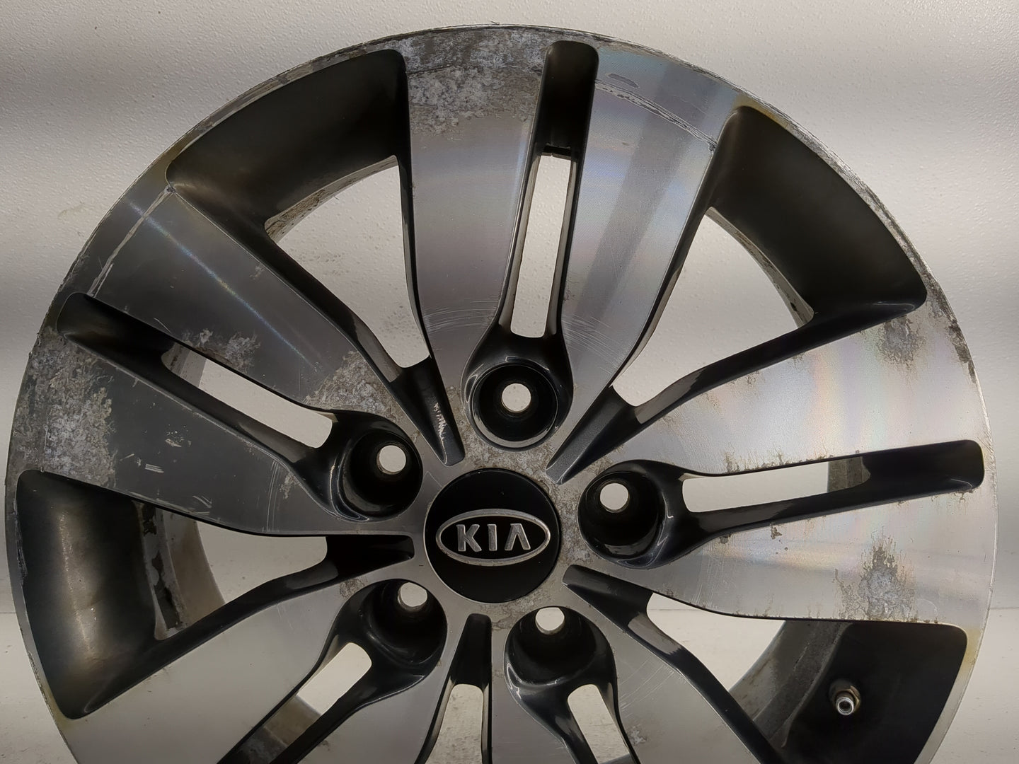 2013-2013 Kia Forte Oem Wheel Rim 1275693 - Oemusedautoparts1.com