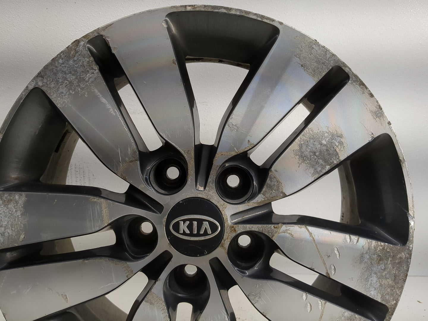 2013-2013 Kia Forte Oem Wheel Rim 1275697 - Oemusedautoparts1.com
