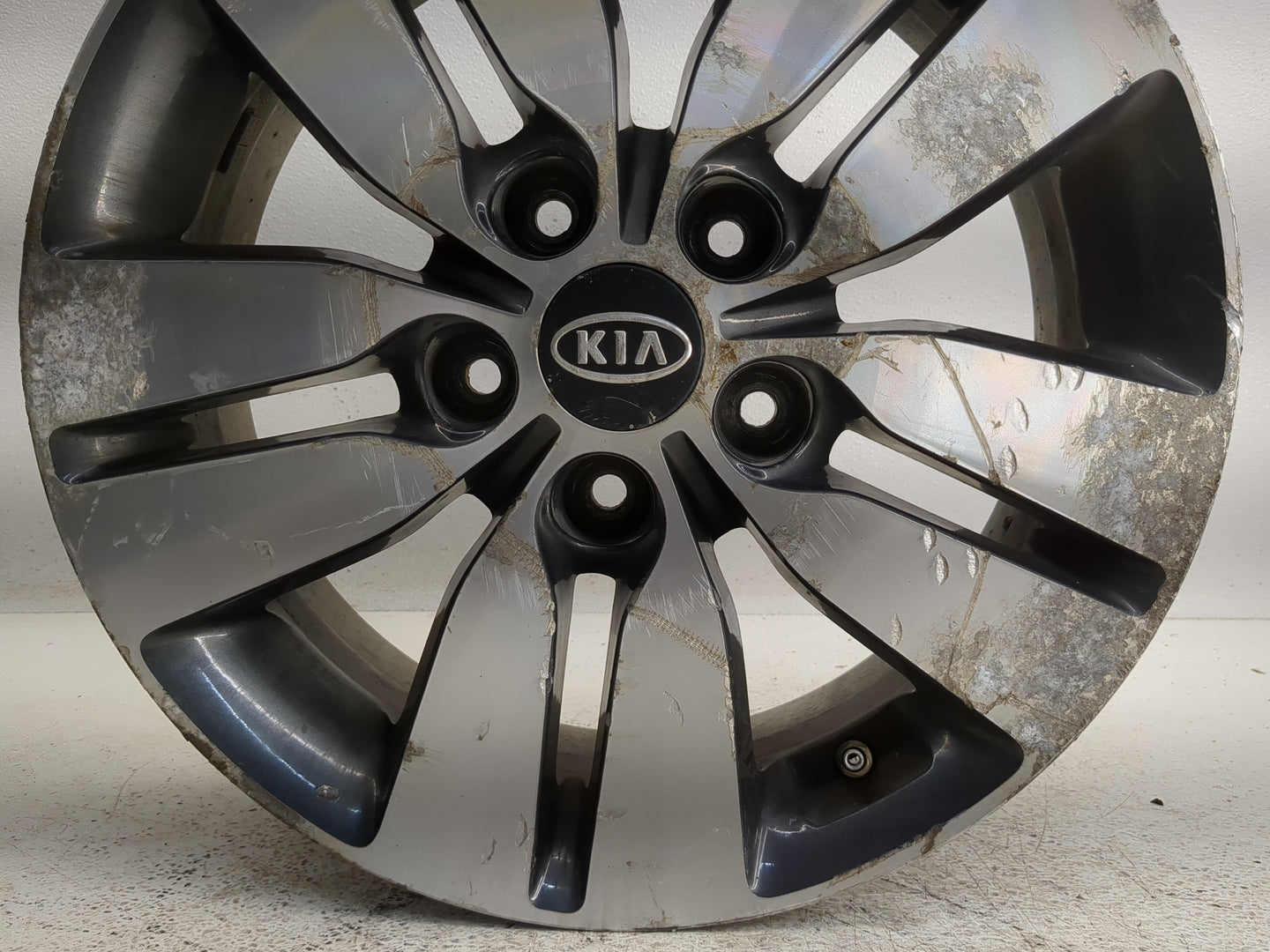2013-2013 Kia Forte Oem Wheel Rim 1275697 - Oemusedautoparts1.com