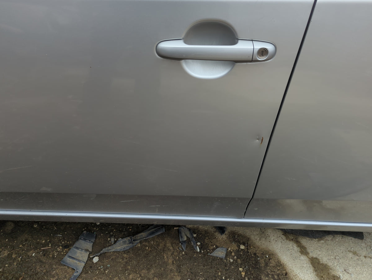 2010-2013 Kia Forte Driver Front Door Oem 1308792 - Oemusedautoparts1.com