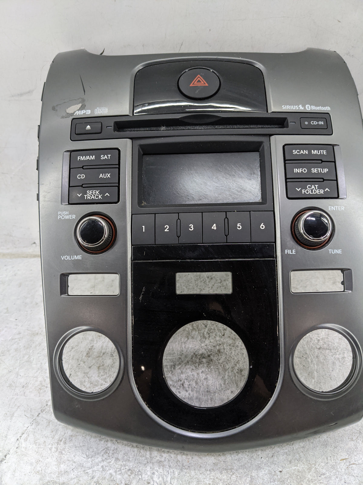 2010-2013 Kia Forte Radio AM FM Cd Player Receiver Replacement P/N:96150-1M226WK Fits 2010 2011 2012 2013 OEM Used Auto Part