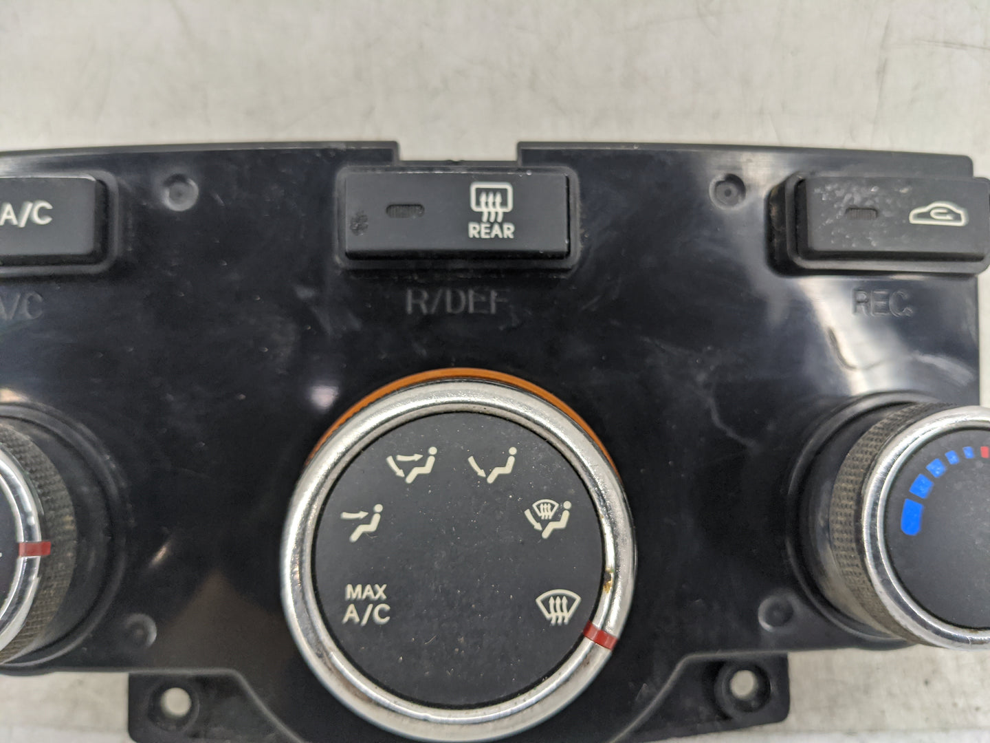 2010-2013 Kia Forte Climate Control Module Temperature AC/Heater Replacement P/N:97250-1M360 Fits Fits 2010 2011 2012 2013 O