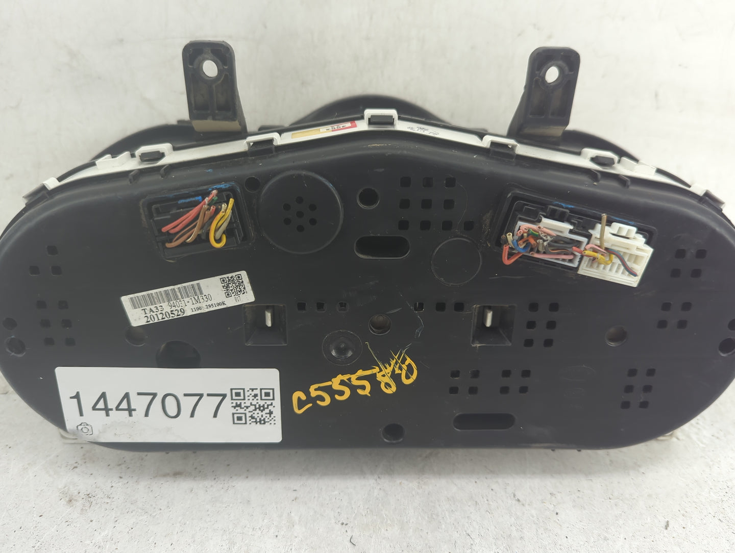 2011-2013 Kia Forte Instrument Cluster Speedometer Gauges P/N:94031-1M330 Fits Fits 2011 2012 2013 OEM Used Auto Parts - Oem