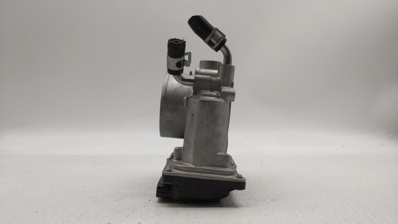2014-2018 Kia Forte Throttle Body P/N:35100-2E000 Fits Fits 2011 2012 2013 2014 2015 2016 2017 2018 2019 OEM Used Auto Parts