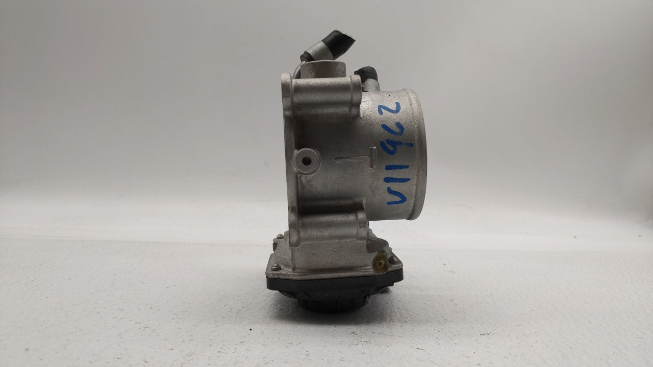 2014-2018 Kia Forte Throttle Body P/N:35100-2E000 Fits Fits 2011 2012 2013 2014 2015 2016 2017 2018 2019 OEM Used Auto Parts