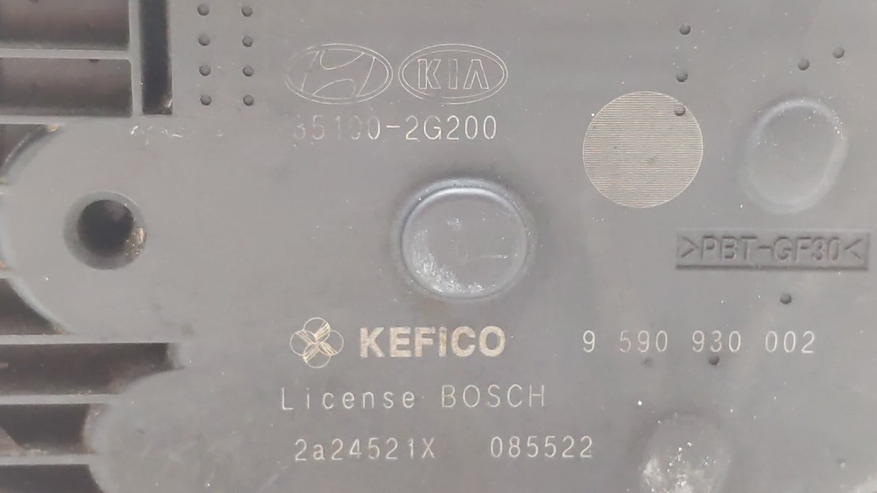 2010-2013 Kia Forte Throttle Body P/N:35100-2G200 Fits Fits 2010 2011 2012 2013 OEM Used Auto Parts - Oemusedautoparts1.com