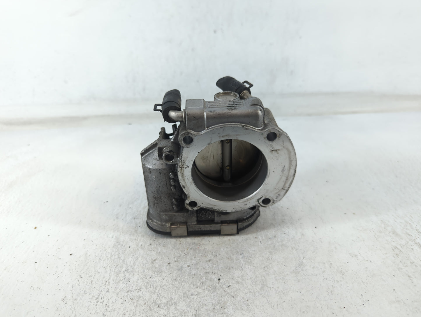 2010-2013 Kia Forte Throttle Body P/N:35100-2G200 Fits Fits 2010 2011 2012 2013 OEM Used Auto Parts - Oemusedautoparts1.com