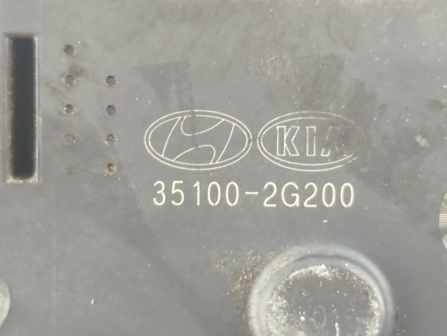2010-2013 Kia Forte Throttle Body P/N:35100-2G200 Fits Fits 2010 2011 2012 2013 OEM Used Auto Parts - Oemusedautoparts1.com