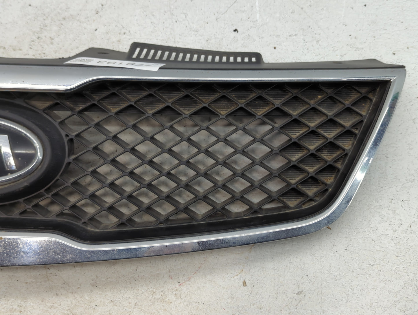 Kia Forte Front Grille Bumper Not Included - Oemusedautoparts1.com