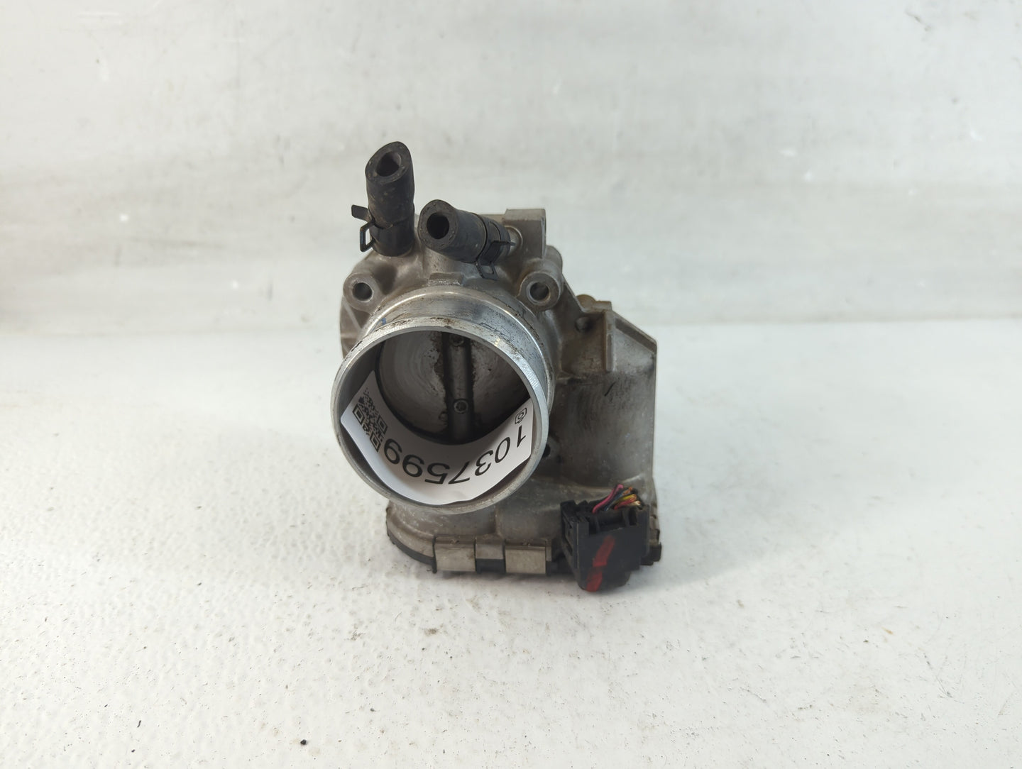 2011-2015 Kia Optima Throttle Body P/N:35100-2G700 Fits Fits 2011 2012 2013 2014 2015 2016 OEM Used Auto Parts - Oemusedauto