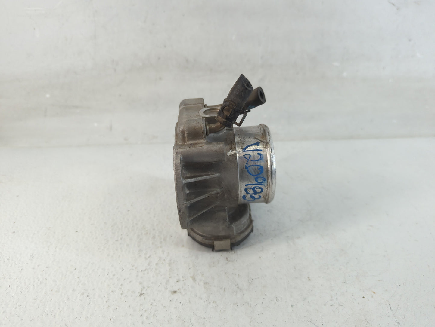 2011-2015 Kia Optima Throttle Body P/N:35100-2G700 Fits Fits 2011 2012 2013 2014 2015 2016 OEM Used Auto Parts - Oemusedauto