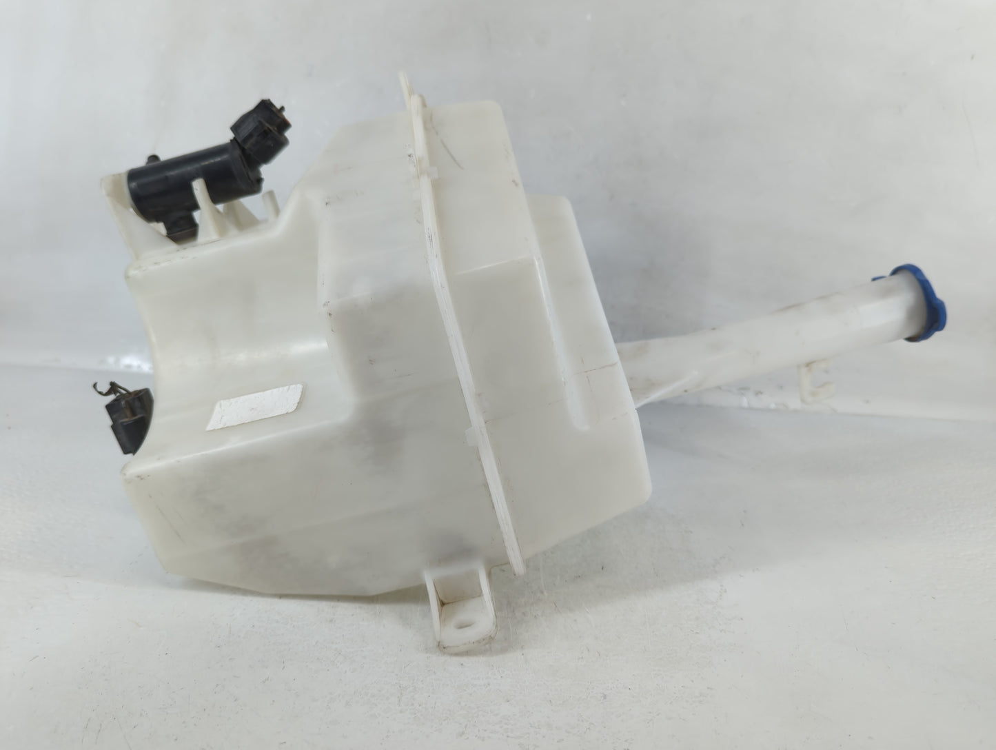 2011-2015 Kia Optima Windshield Washer Fluid Reservoir Bottle Oem - Oemusedautoparts1.com