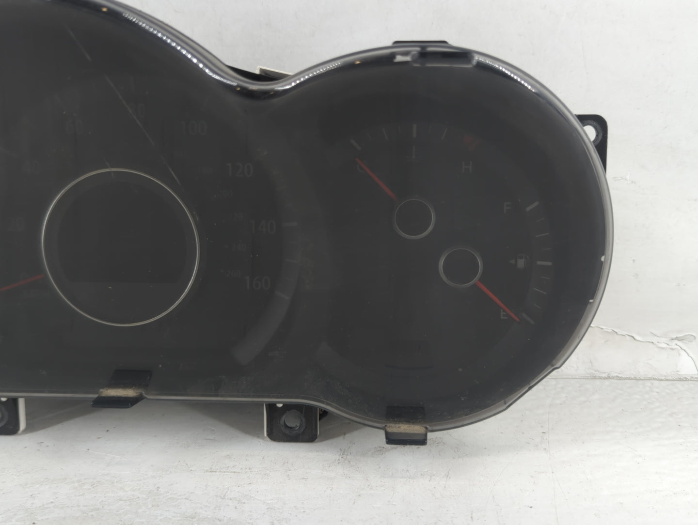 2012-2013 Kia Optima Instrument Cluster Speedometer Gauges P/N:94001-2T322 Fits Fits 2012 2013 OEM Used Auto Parts - Oemused