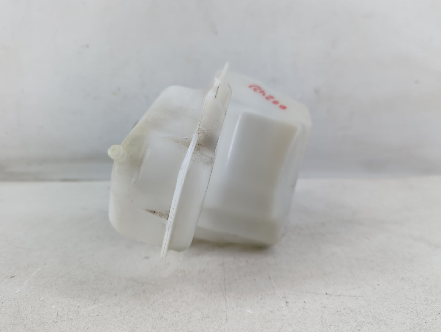 2011-2015 Kia Optima Windshield Washer Fluid Reservoir Bottle Oem - Oemusedautoparts1.com