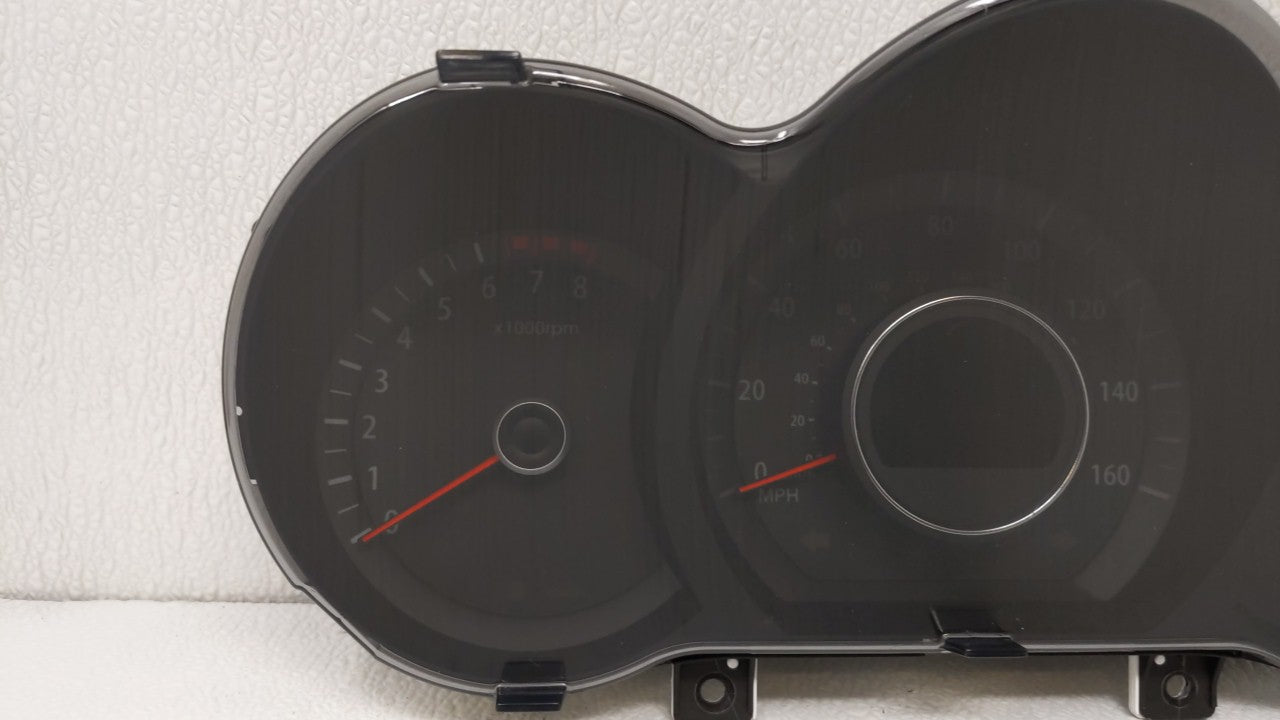 2012-2013 Kia Optima Instrument Cluster Speedometer Gauges P/N:94001-2T322 94001-2T323 Fits Fits 2012 2013 OEM Used Auto Par