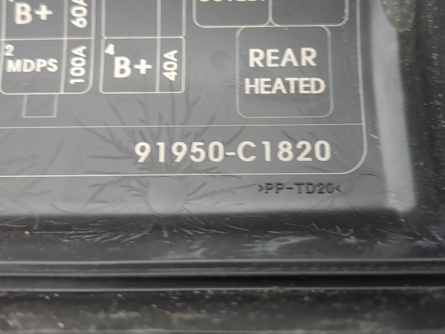 2011-2013 Kia Optima Fusebox Fuse Box Panel Relay Module P/N:91202 2T991 Fits Fits 2011 2012 2013 OEM Used Auto Parts - Oemu
