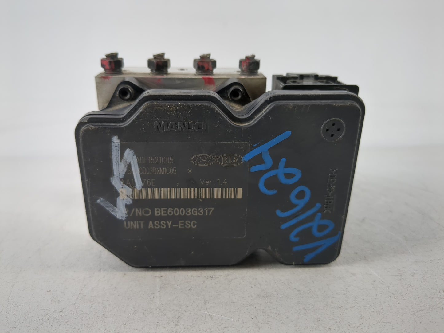 2011-2013 Kia Optima ABS Pump Control Module Replacement P/N:58920-2T550 Fits Fits 2011 2012 2013 OEM Used Auto Parts - Oemu