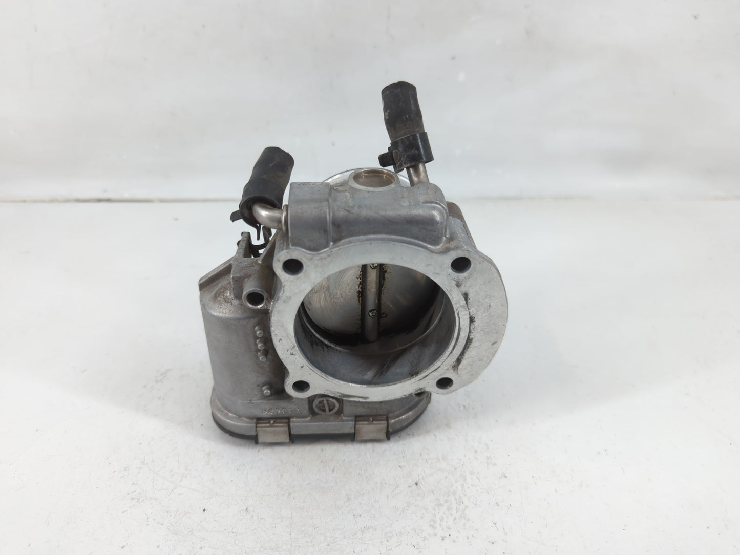 2011-2015 Kia Optima Throttle Body P/N:35100-2G700 Fits Fits 2011 2012 2013 2014 2015 2016 OEM Used Auto Parts - Oemusedauto