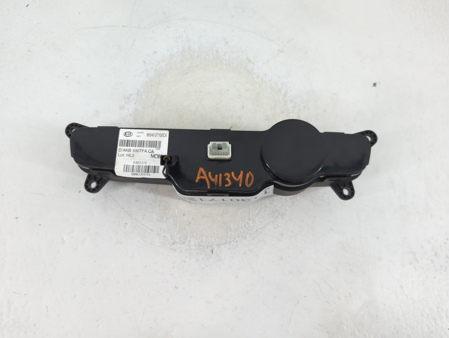 2011-2013 Kia Optima Radio AM FM Cd Player Receiver Replacement P/N:96540-2T100CA Fits Fits 2011 2012 2013 OEM Used Auto Par