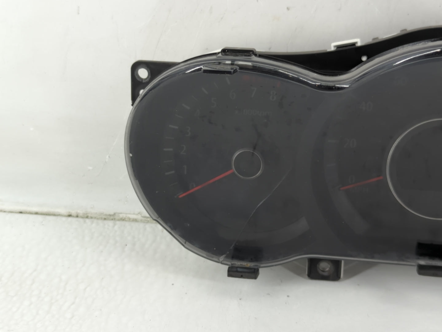 2012-2013 Kia Optima Instrument Cluster Speedometer Gauges P/N:94001-2T322 Fits Fits 2012 2013 OEM Used Auto Parts - Oemused