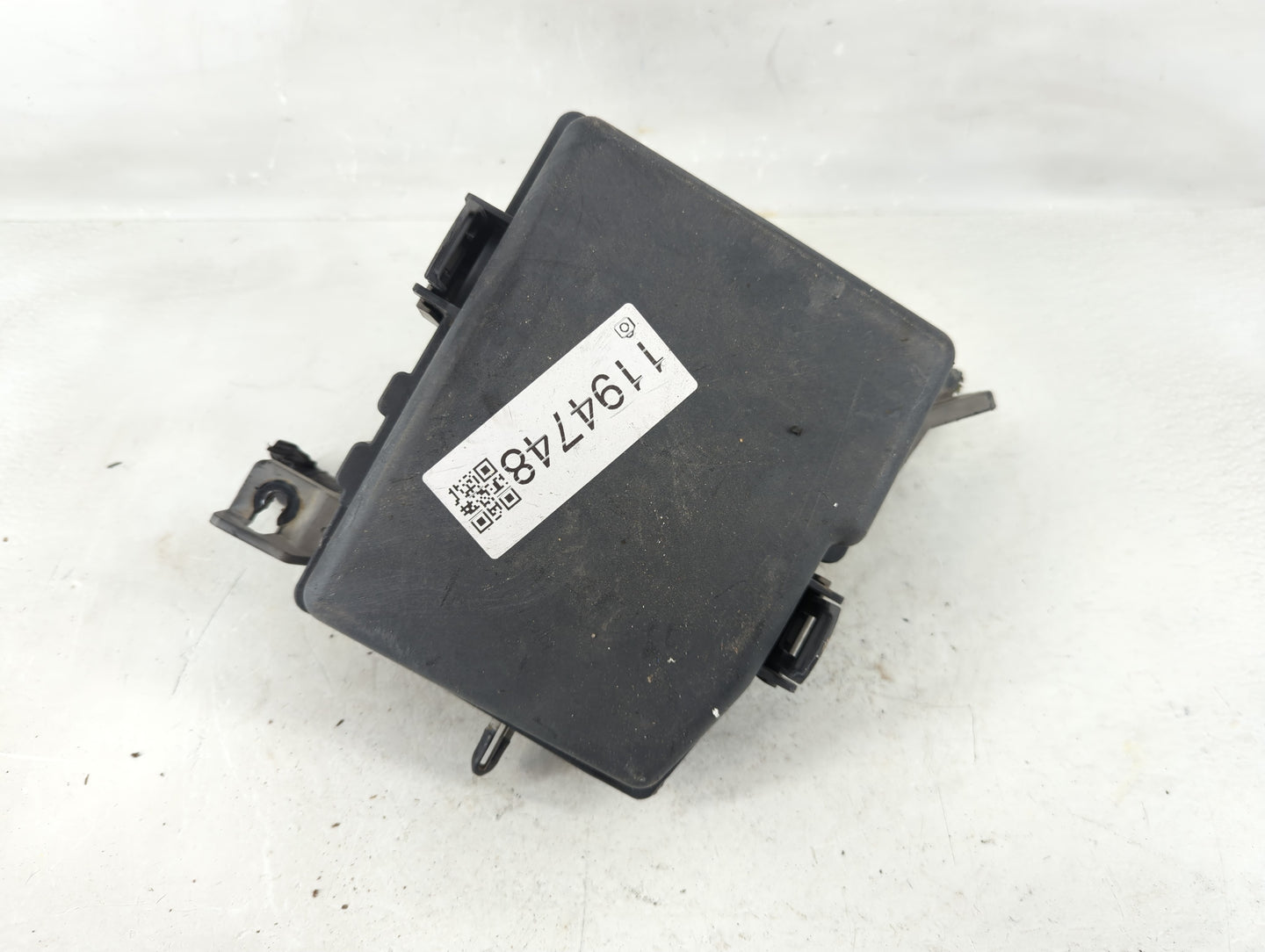 2011-2013 Kia Optima Fusebox Fuse Box Panel Relay Module P/N:91950-2T860 Fits Fits 2011 2012 2013 OEM Used Auto Parts - Oemu