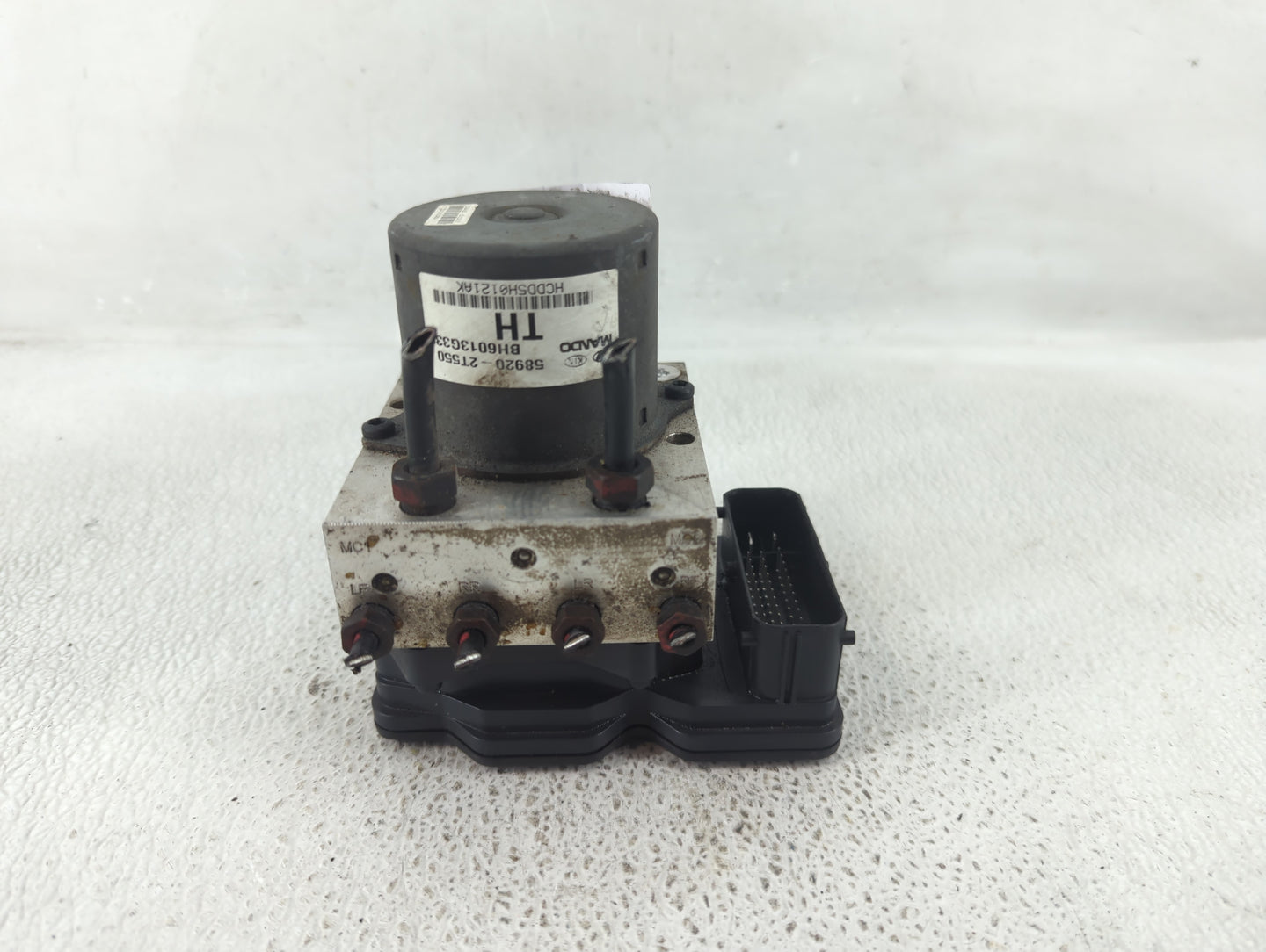 2011-2013 Kia Optima ABS Pump Control Module Replacement P/N:58920-2T550 Fits Fits 2011 2012 2013 OEM Used Auto Parts - Oemu