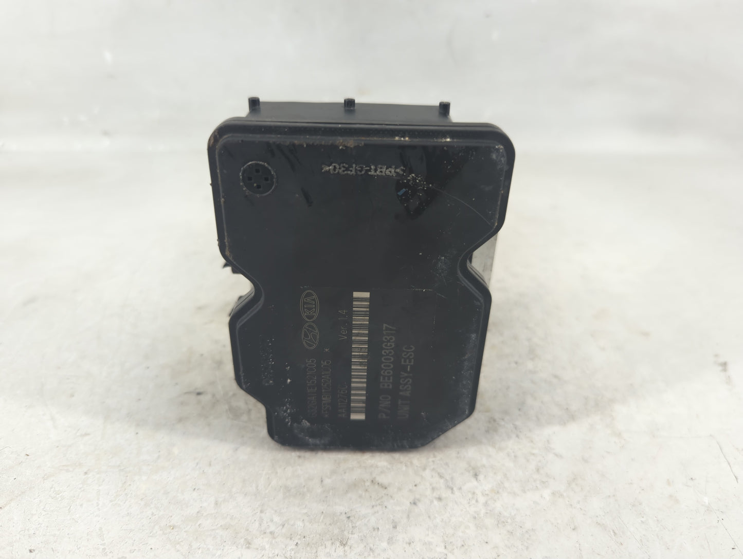2011-2013 Kia Optima ABS Pump Control Module Replacement P/N:58920-2T550 Fits Fits 2011 2012 2013 OEM Used Auto Parts - Oemu