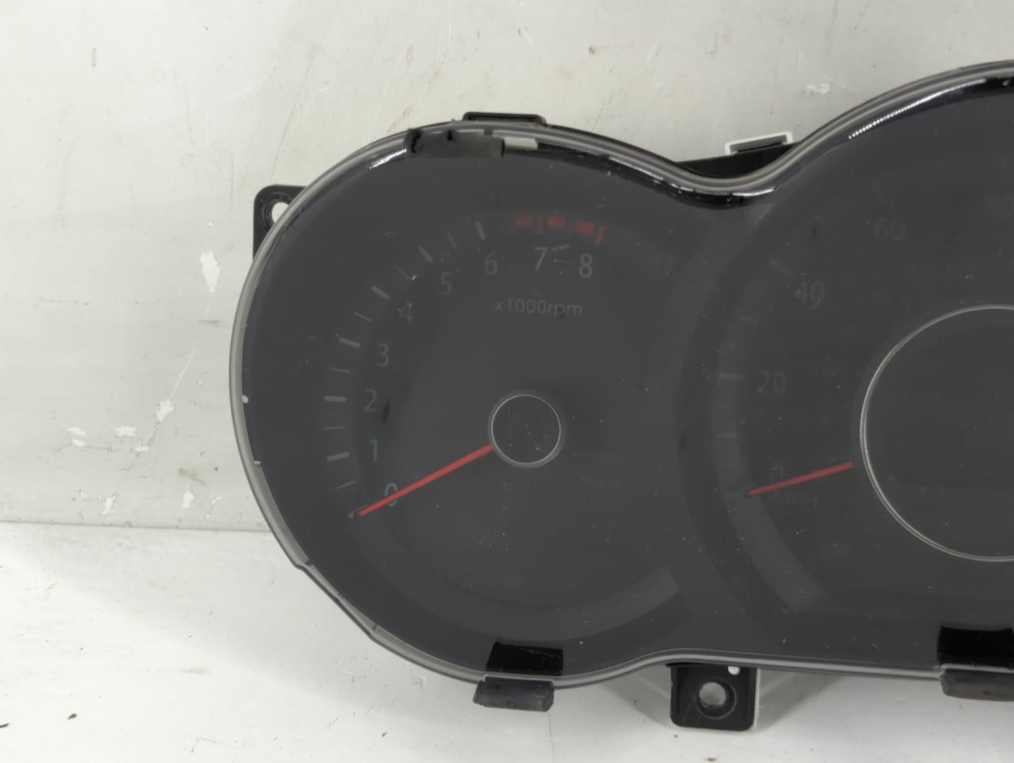 2012-2013 Kia Optima Instrument Cluster Speedometer Gauges P/N:94001-2T323 Fits Fits 2012 2013 OEM Used Auto Parts - Oemused