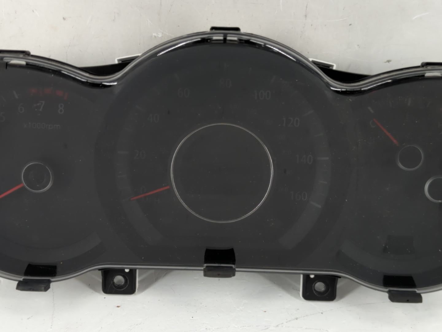 2012-2013 Kia Optima Instrument Cluster Speedometer Gauges P/N:94001-2T323 Fits Fits 2012 2013 OEM Used Auto Parts - Oemused
