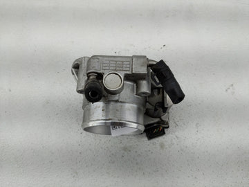 2011-2016 Kia Optima Throttle Body P/N:90 4501 0020 Fits Fits 2011 2012 2013 2014 2015 2016 OEM Used Auto Parts