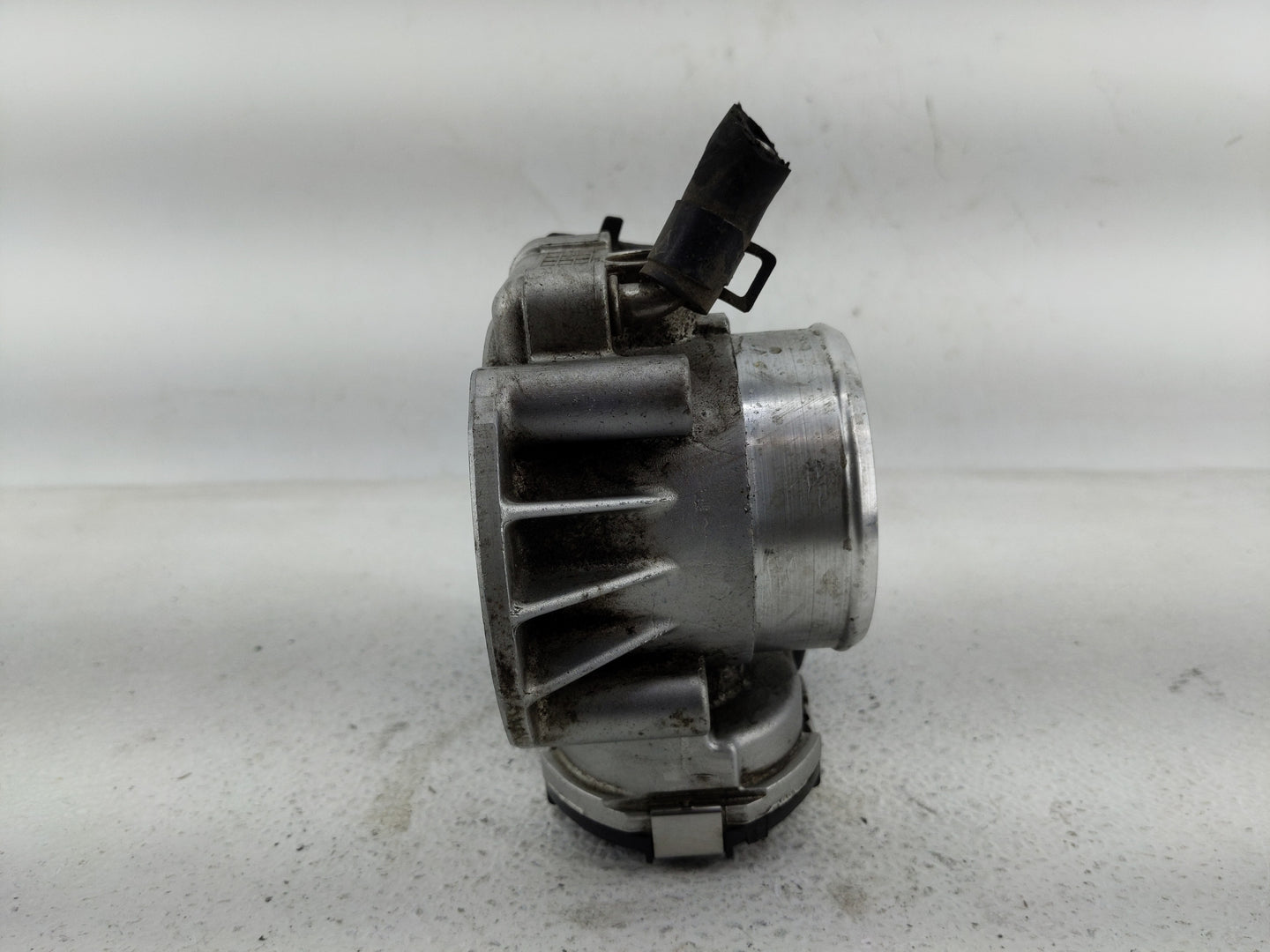 2011-2016 Kia Optima Throttle Body P/N:90 4501 0020 Fits Fits 2011 2012 2013 2014 2015 2016 OEM Used Auto Parts - Oemusedaut