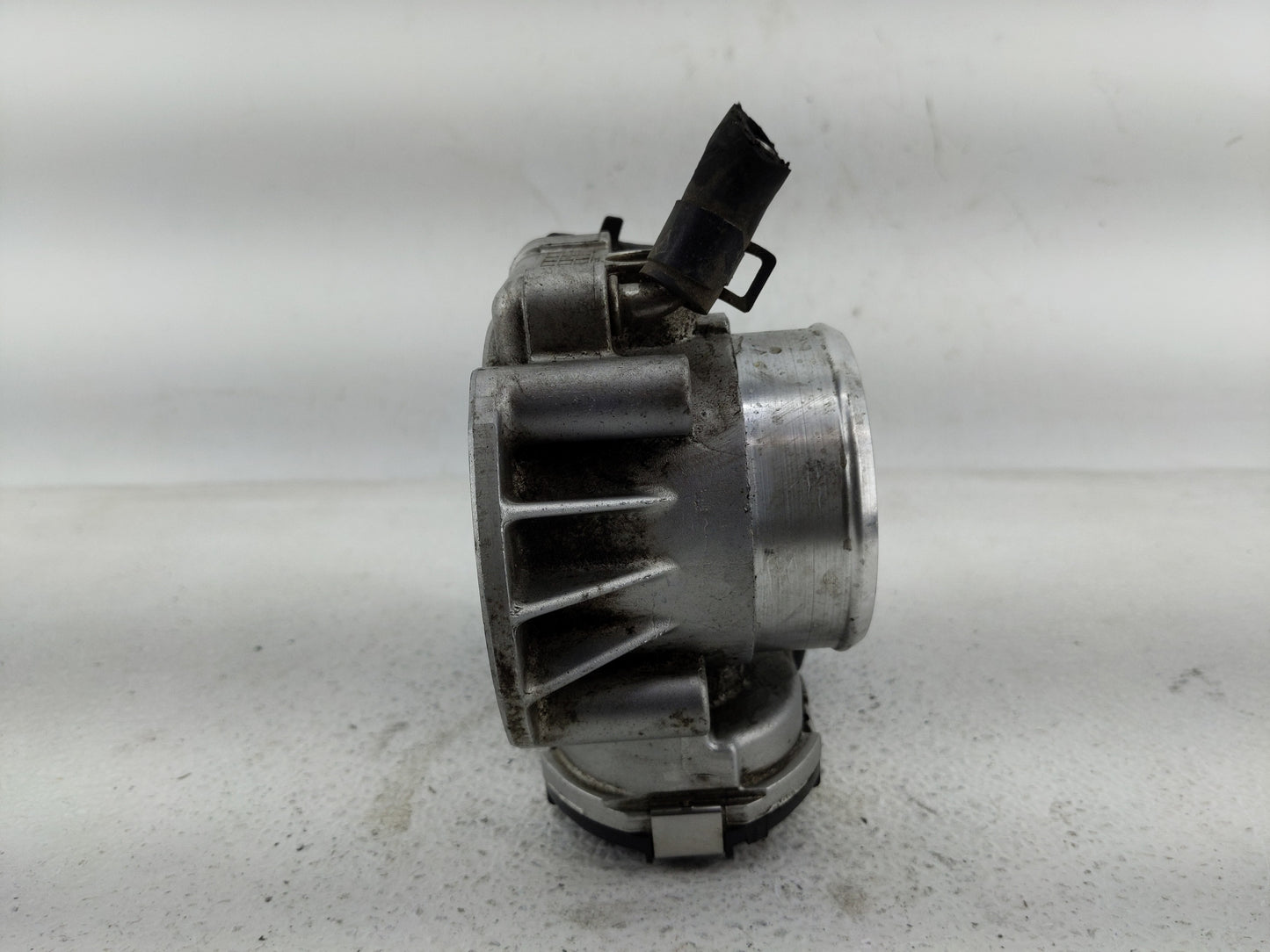 2011-2016 Kia Optima Throttle Body P/N:90 4501 0020 Fits Fits 2011 2012 2013 2014 2015 2016 OEM Used Auto Parts - Oemusedaut