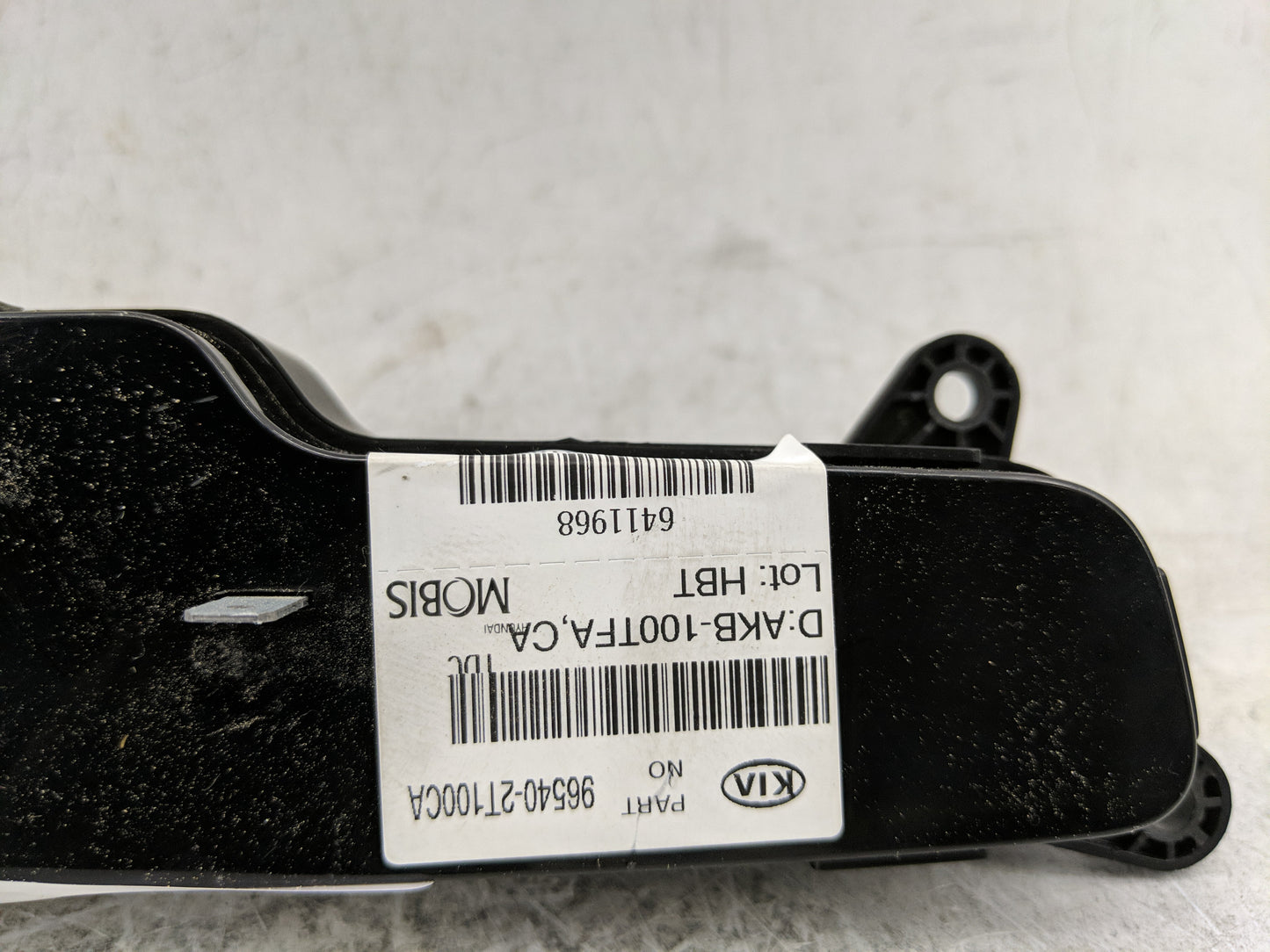 2011-2013 Kia Optima Radio AM FM Cd Player Receiver Replacement P/N:96540-2T100CA Fits Fits 2011 2012 2013 OEM Used Auto Par