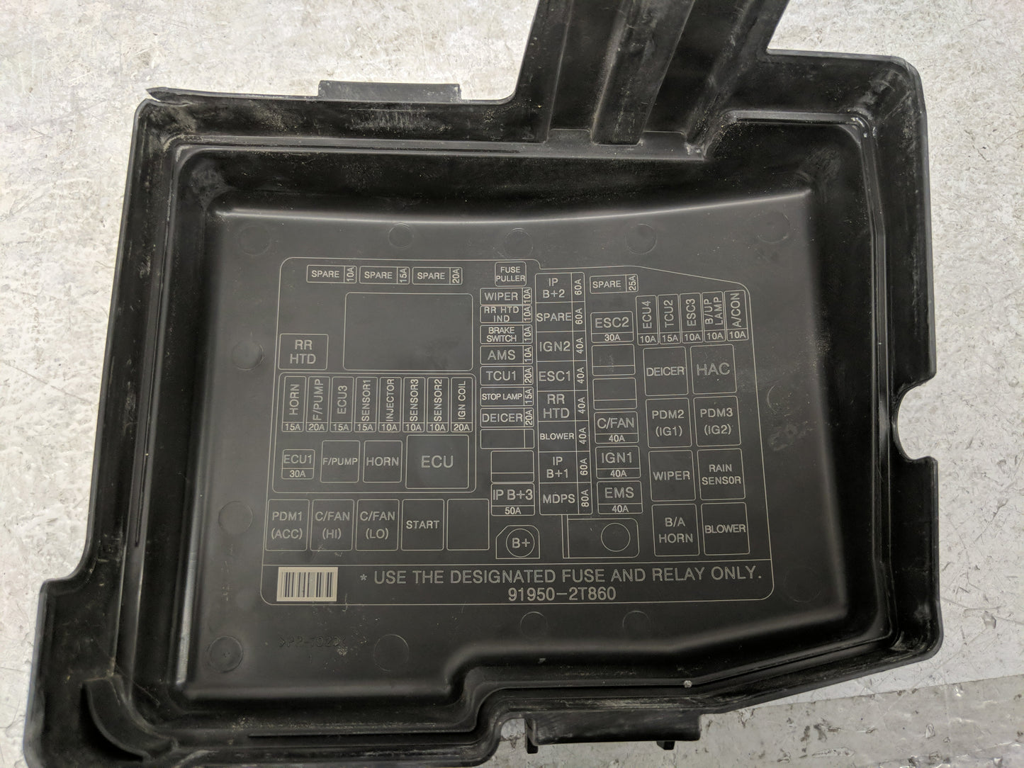 2011-2013 Kia Optima Fusebox Fuse Box Panel Relay Module P/N:VS912004C040QB 91950-2T860 Fits Fits 2011 2012 2013 OEM Used Au