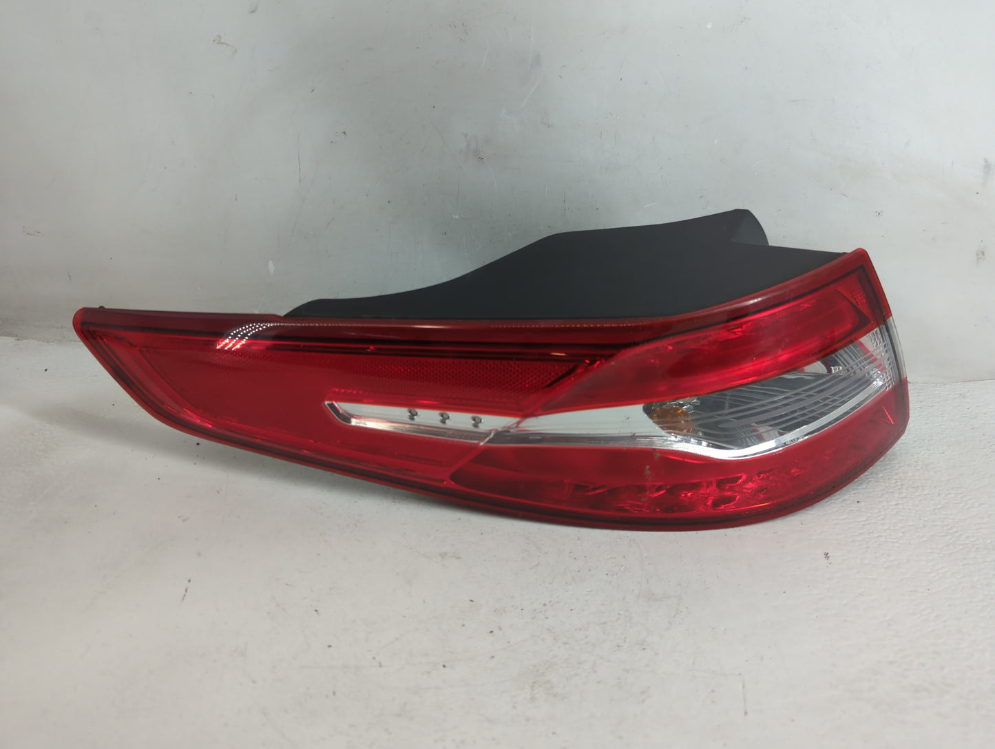 2011-2013 Kia Optima Tail Light Assembly Driver Left OEM Fits Fits 2011 2012 2013 OEM Used Auto Parts - Oemusedautoparts1.co