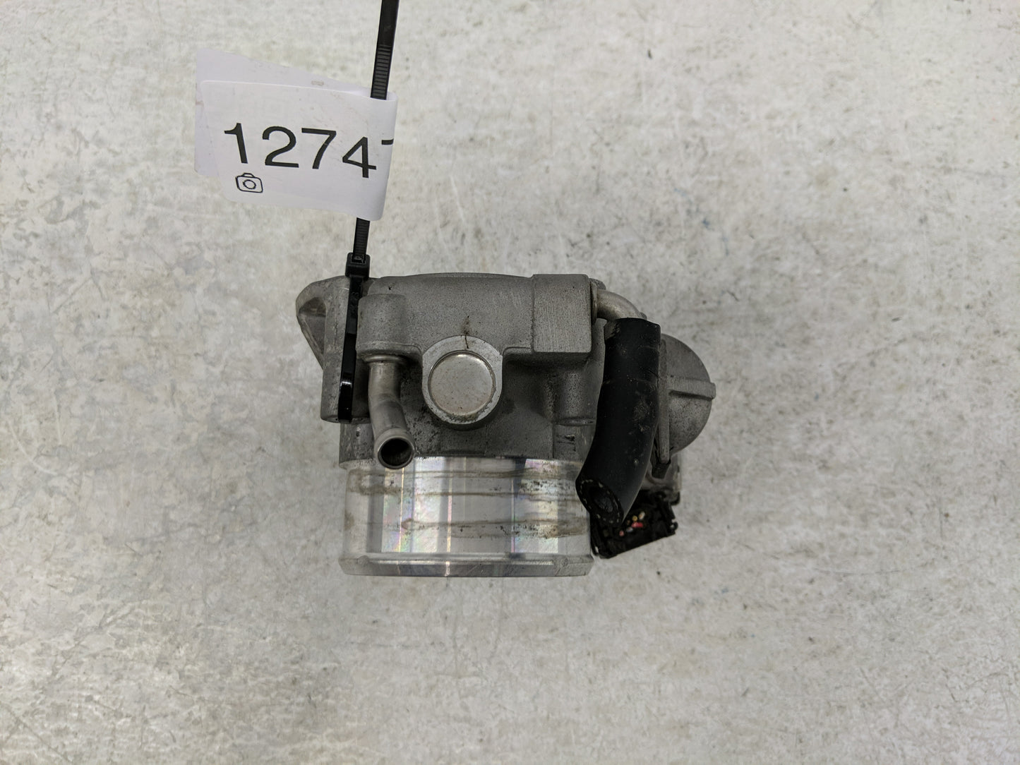 2011-2015 Kia Optima Throttle Body P/N:35100-2E000 Fits Fits 2011 2012 2013 2014 2015 2016 OEM Used Auto Parts - Oemusedauto