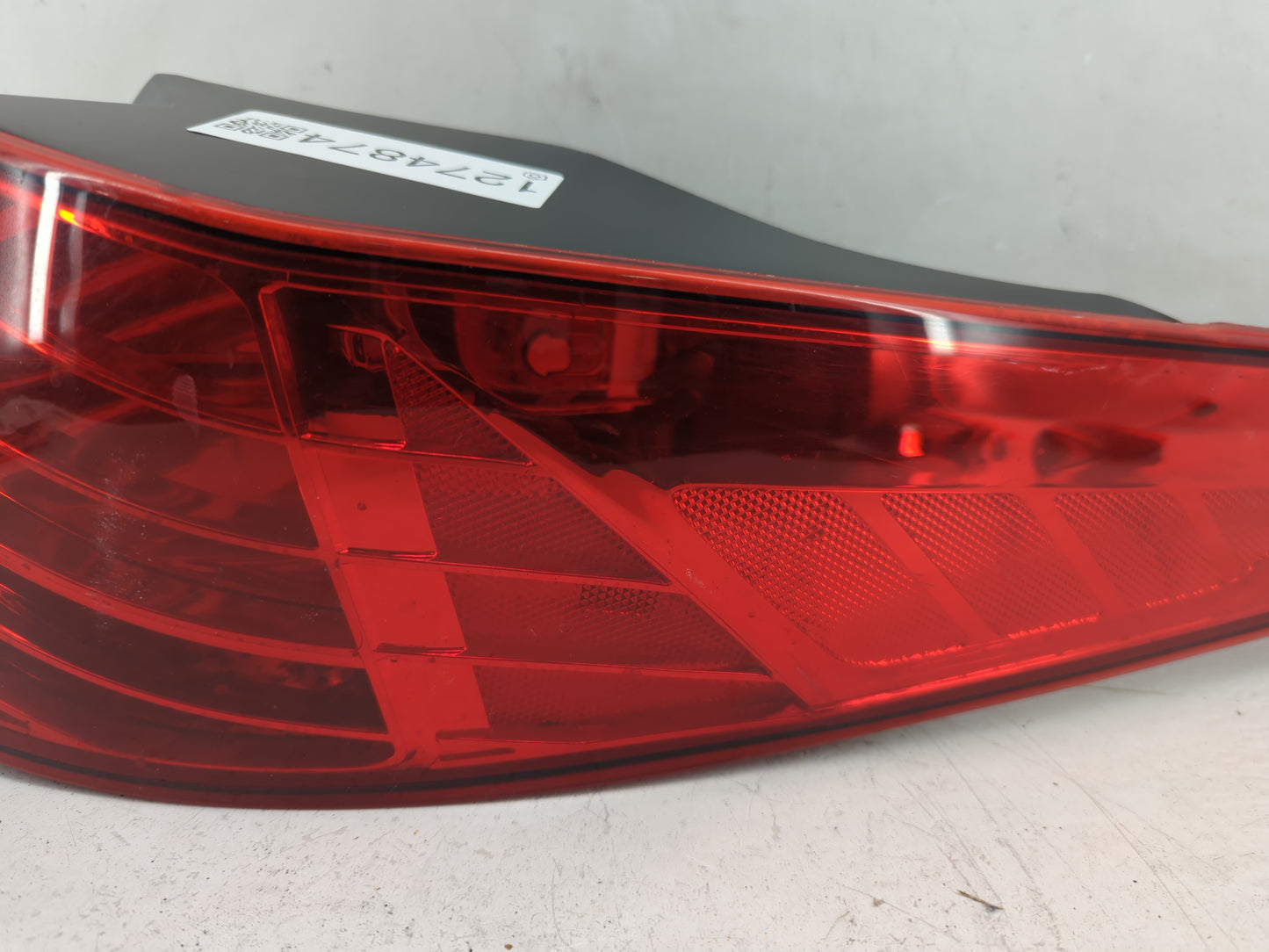 2011-2013 Kia Optima Tail Light Assembly Passenger Right OEM P/N:92402-4C Fits Fits 2011 2012 2013 OEM Used Auto Parts - Oem