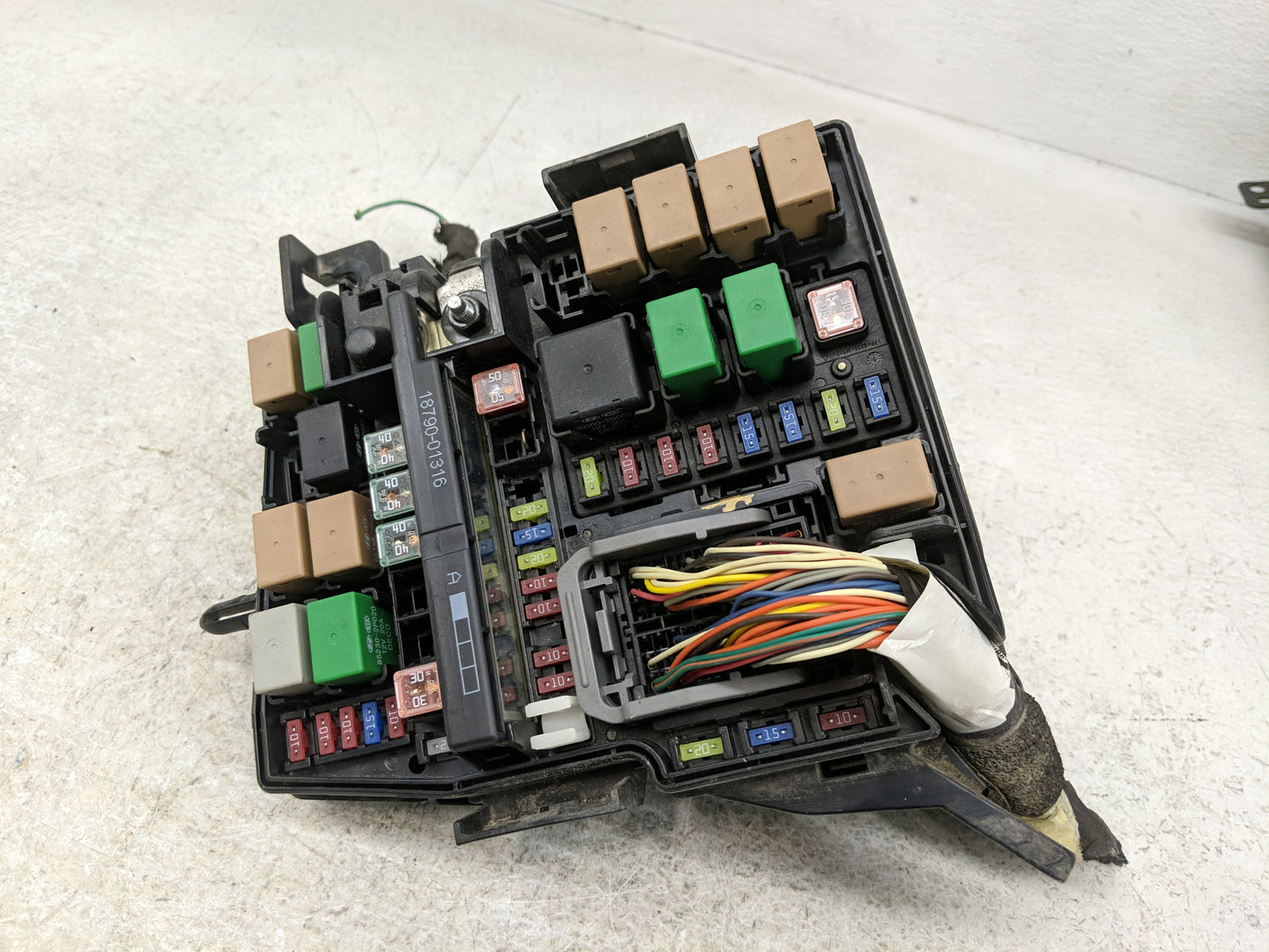 2011-2013 Kia Optima Fusebox Fuse Box Panel Relay Module P/N:18790-01316 Fits Fits 2011 2012 2013 OEM Used Auto Parts - Oemu
