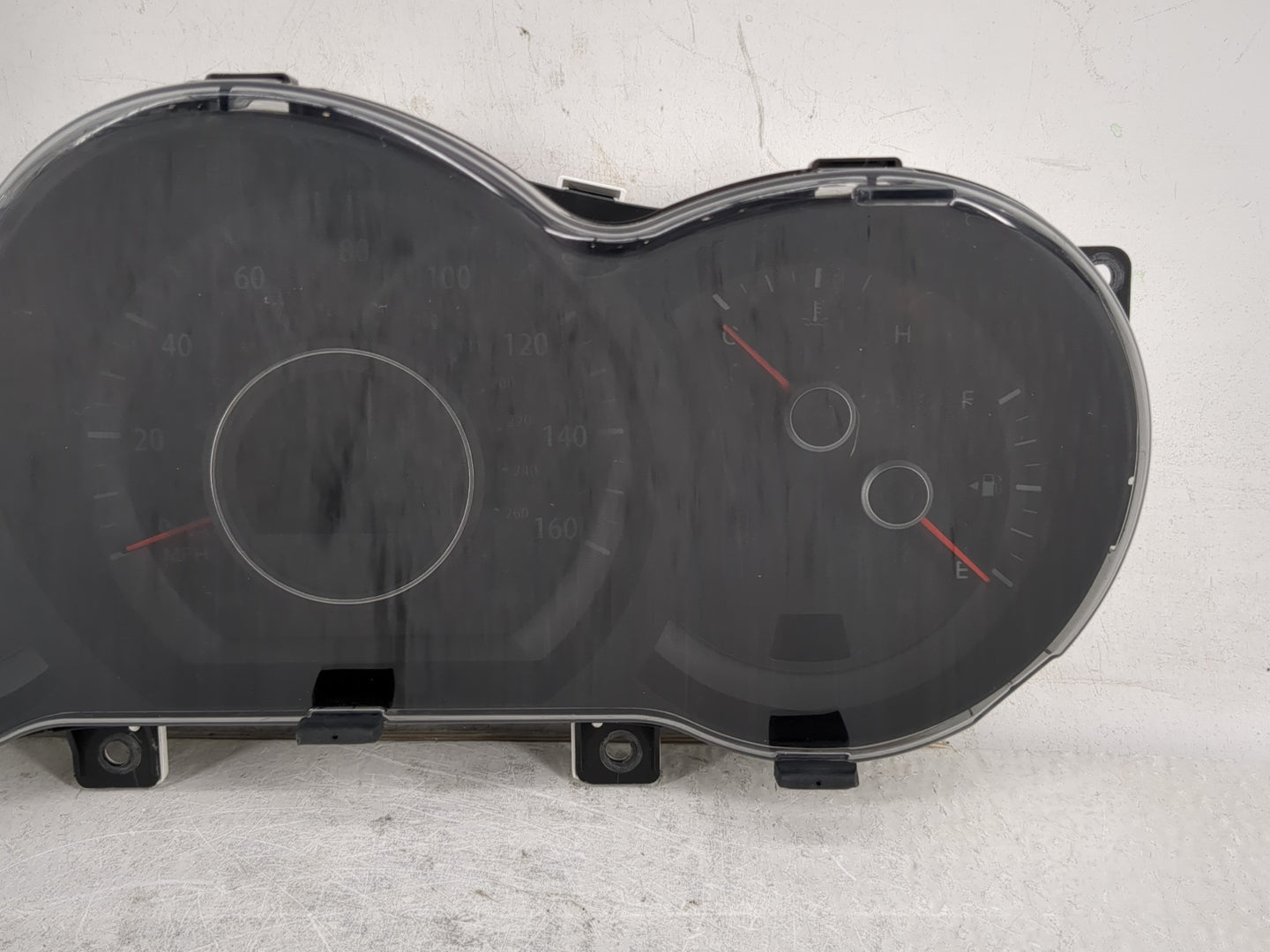 2012-2013 Kia Optima Instrument Cluster Speedometer Gauges P/N:94001-2T322 Fits Fits 2012 2013 OEM Used Auto Parts - Oemused