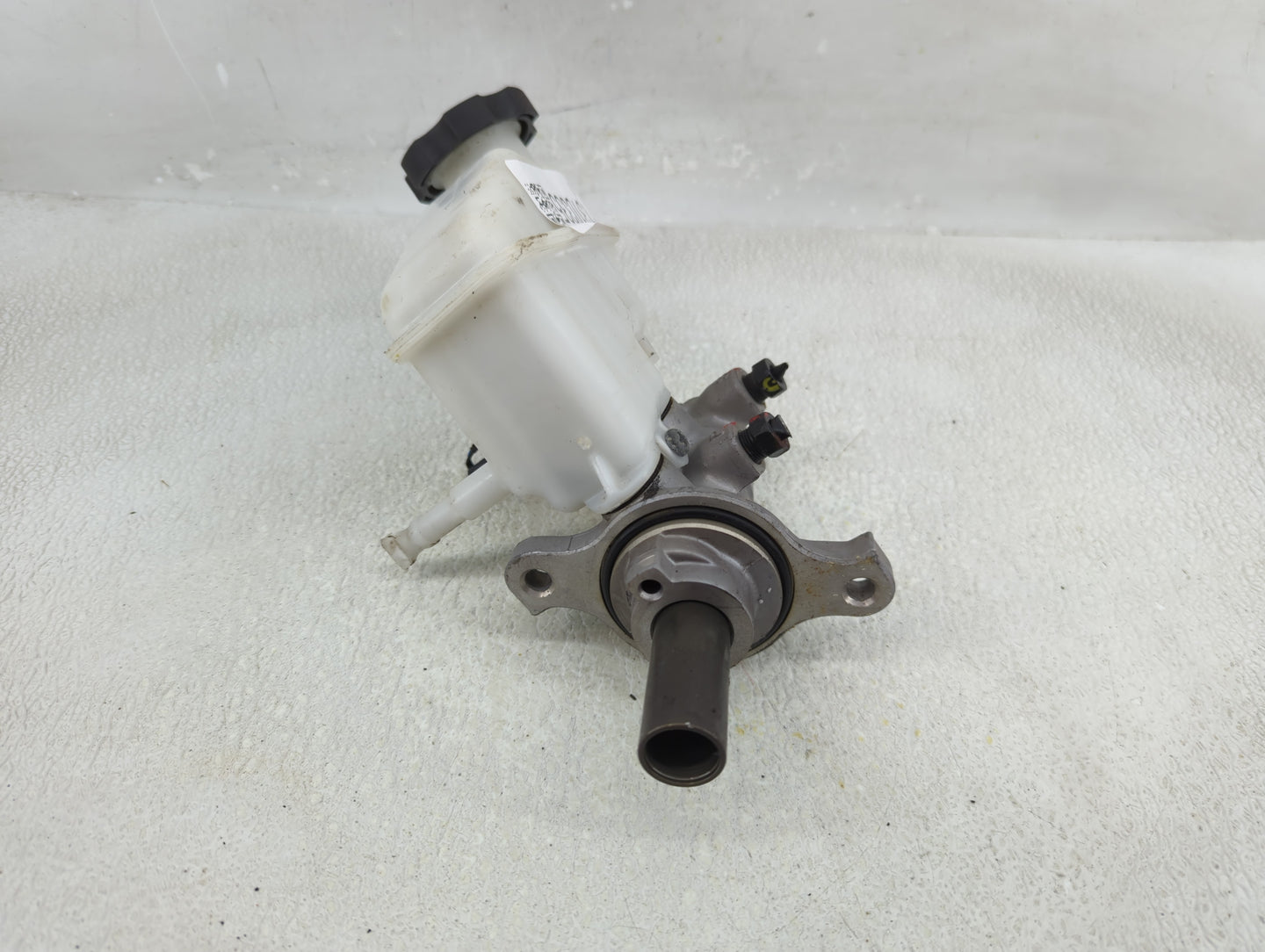 2011-2015 Kia Optima Brake Master Cylinder - Oemusedautoparts1.com