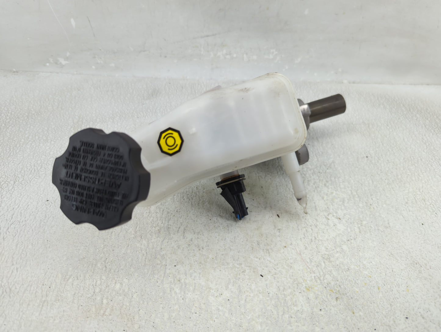 2011-2015 Kia Optima Brake Master Cylinder - Oemusedautoparts1.com